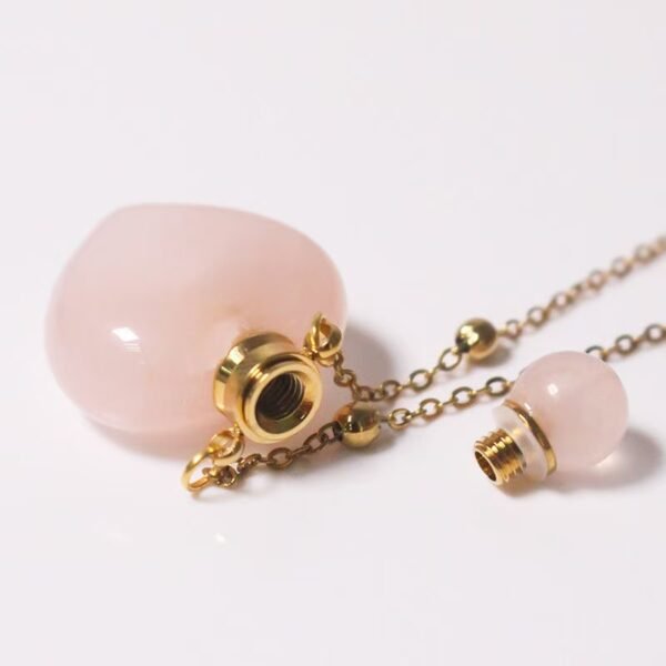 Perfume Bottle Necklace Heart ShapeEssential Oil Diffuser Necklace, for Womens Perfume Vial Pendant Necklace Jewelry Unique Gift